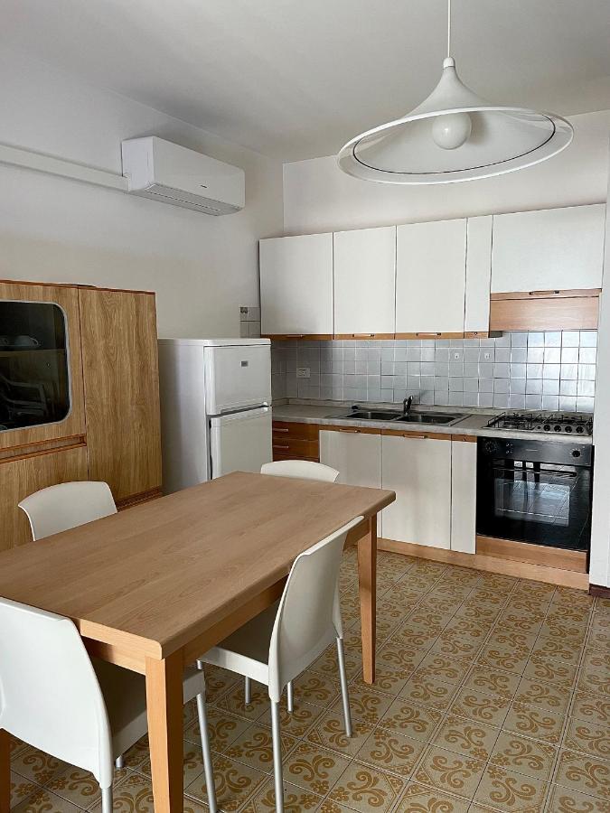 Blu Residence 2 Линяно Сабиадоро Екстериор снимка