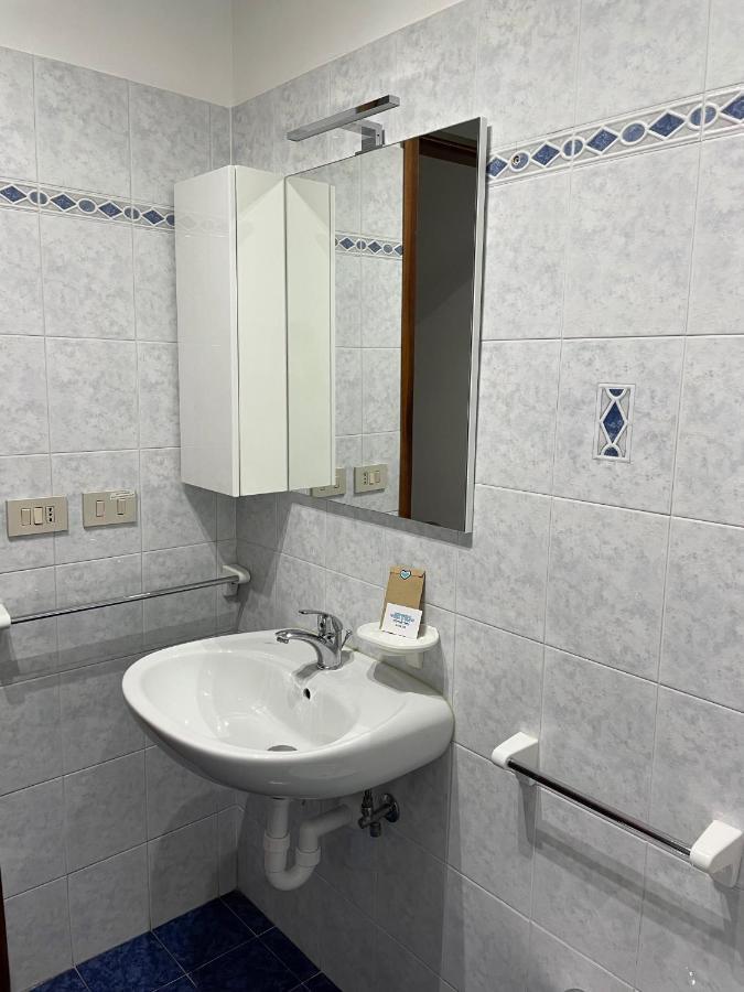 Blu Residence 2 Линяно Сабиадоро Екстериор снимка
